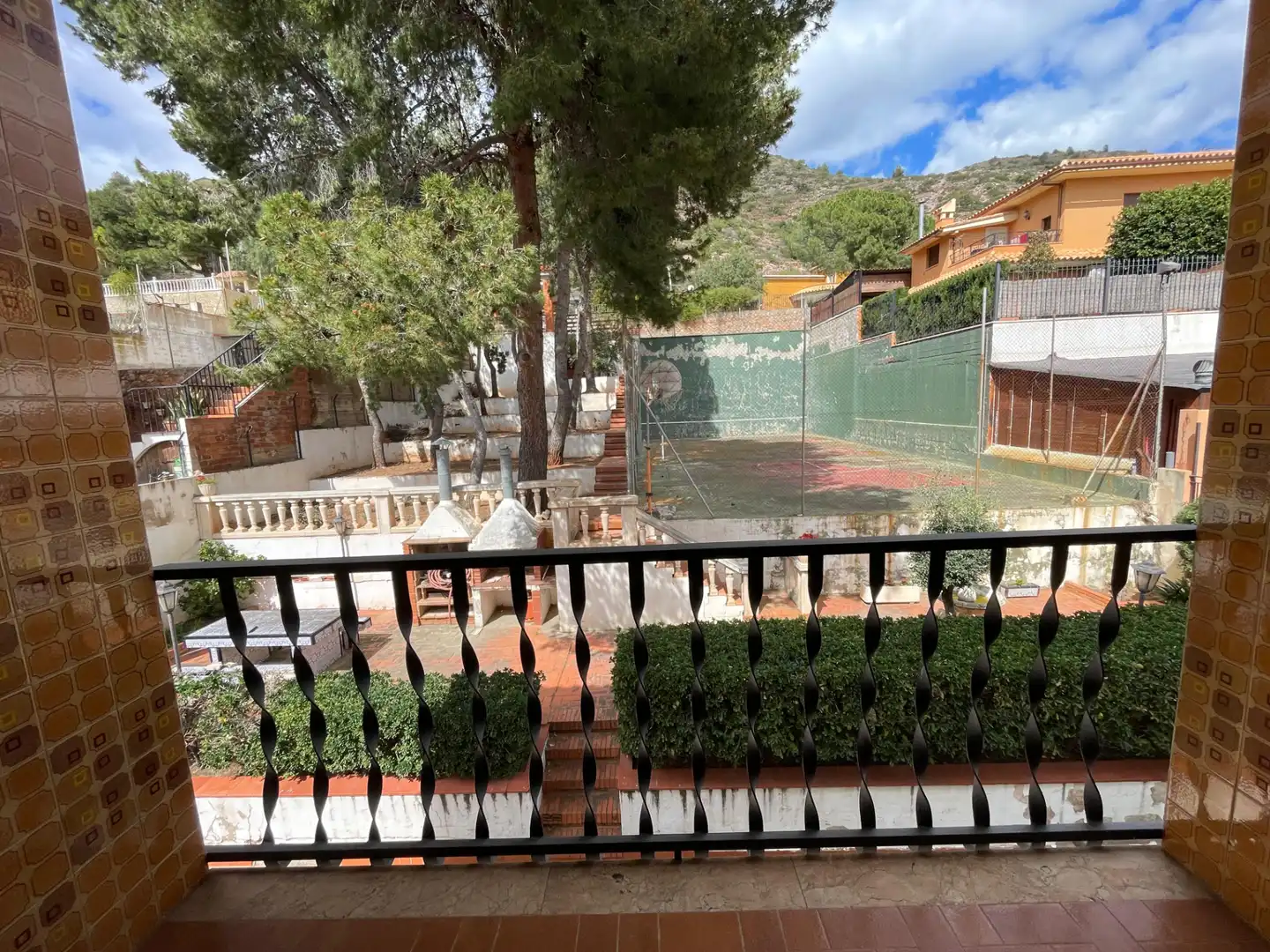 Vista exterior de Casa o chalet en venta en La Vall d'Uixó con Jardín privado, Terraza y Piscina