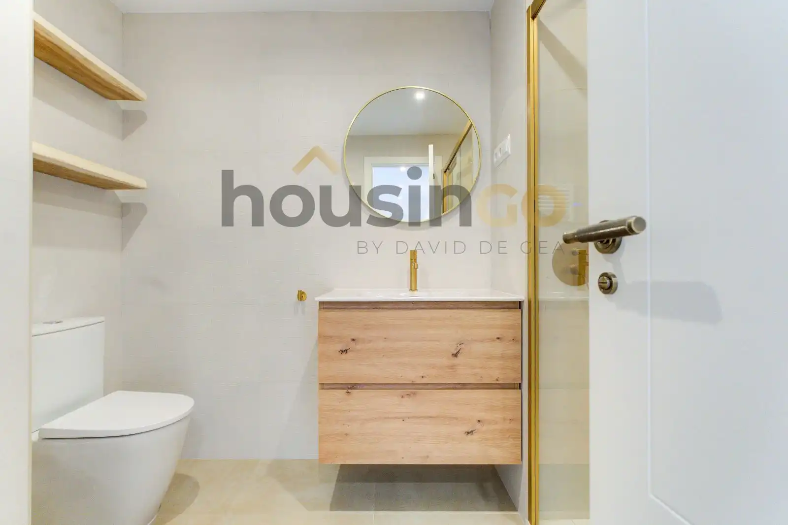 Bathroom of Flat for rent in Madrid  with Air Conditioner, Parquet flooring and Terrace