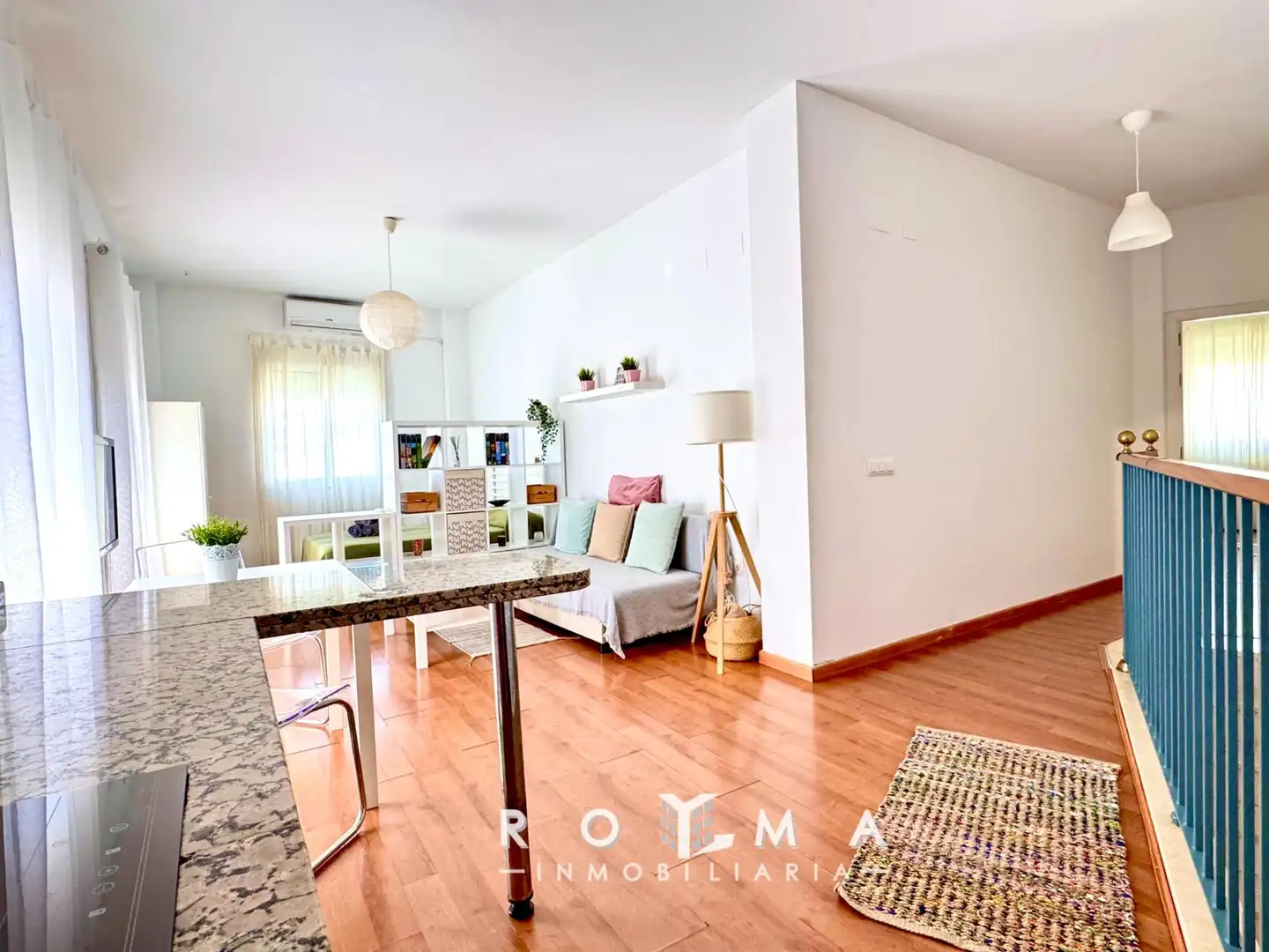 Vista exterior de Piso en venta en Espartinas con Aire acondicionado y Amueblado