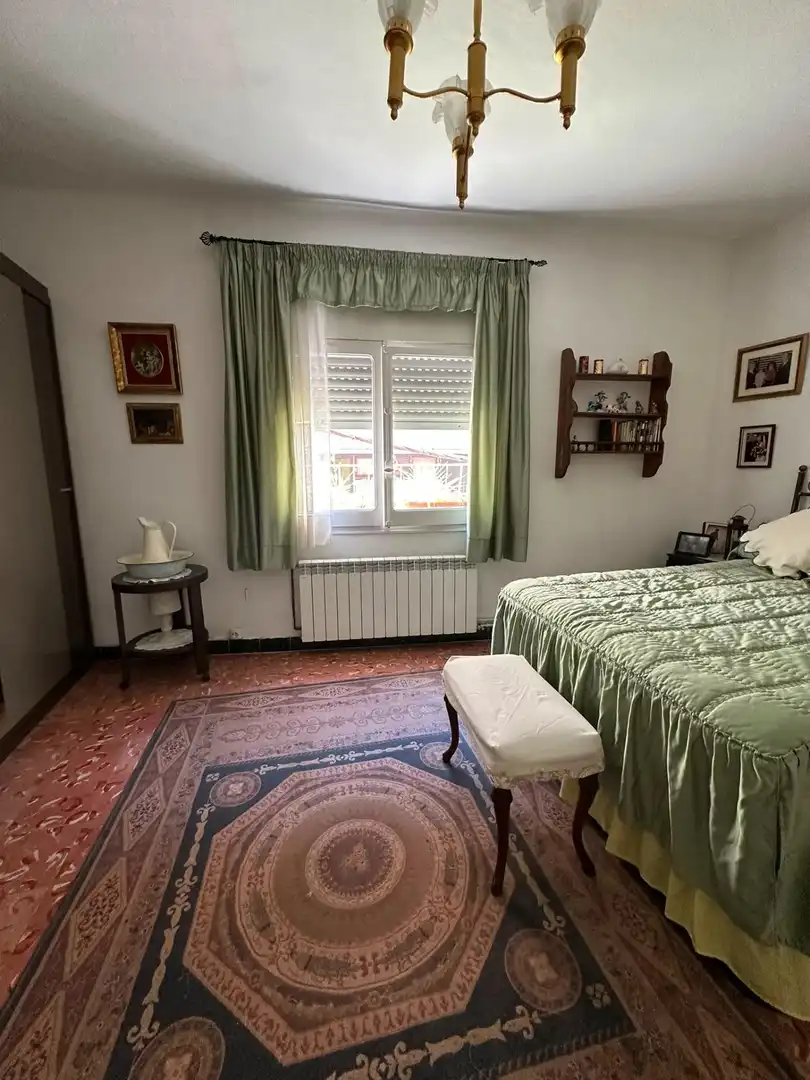 Bedroom of Houses for sale in Sabadell