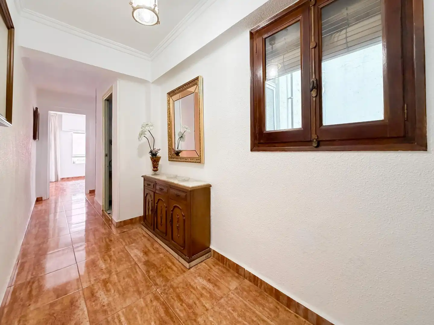 Piso en venta en Burjassot con Balcón