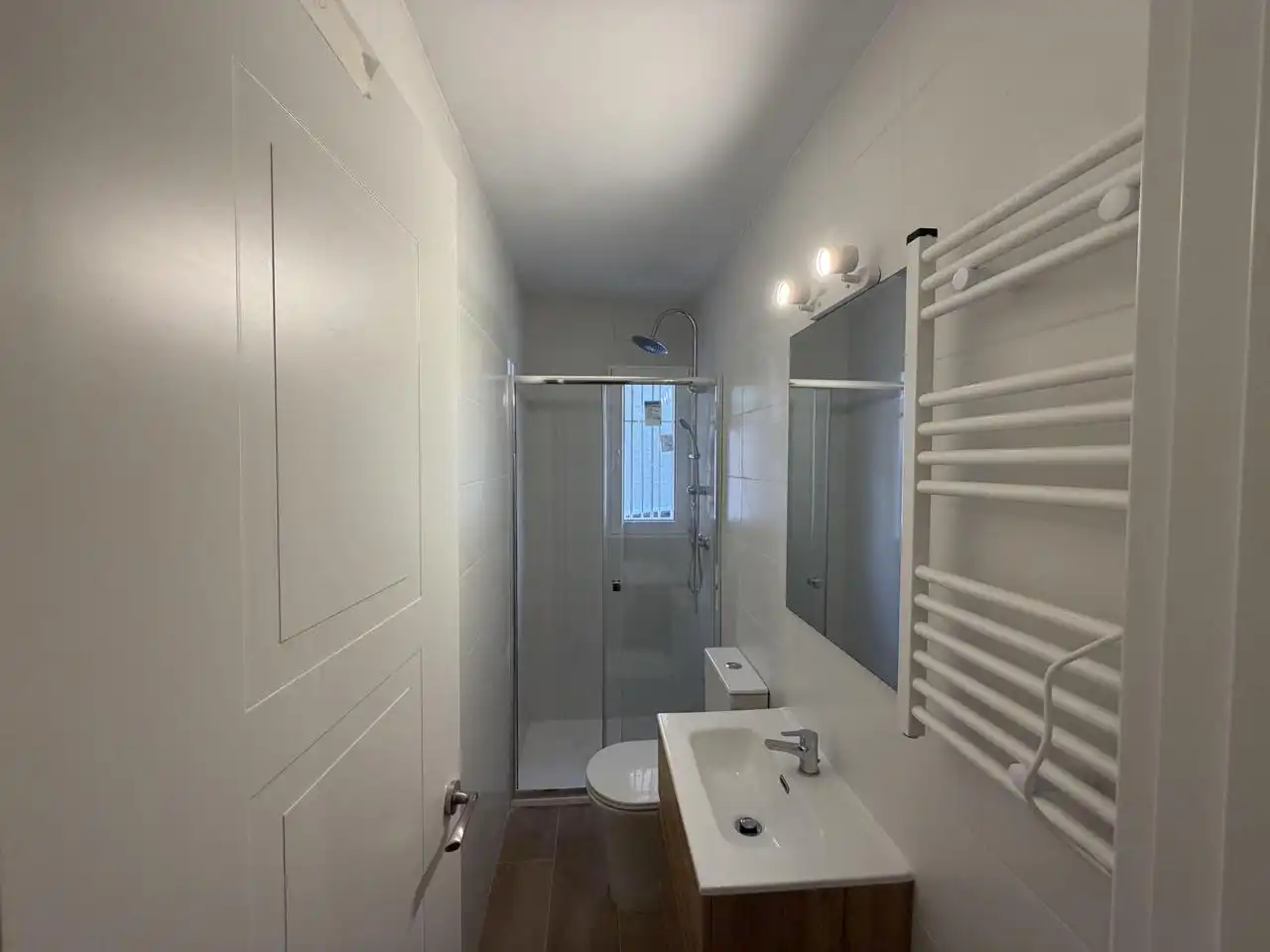 Baño de Planta baja en venta en Madrid con Calefacción
