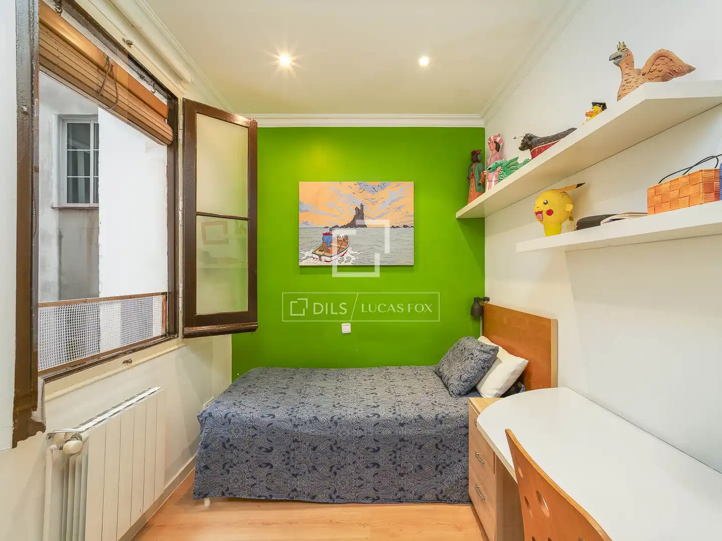 Schlafzimmer von Wohnung zum Verkauf in Barcelona mit Heizung und Balkon