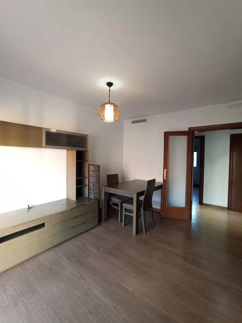 Dining room of Flat to rent in  Barcelona Capital  with Air Conditioner, Parquet flooring and Terrace