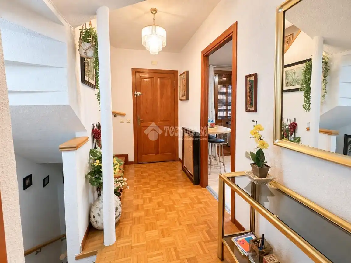 Casa pareada con jardín en venta en Casco Antiguo, imagen 4