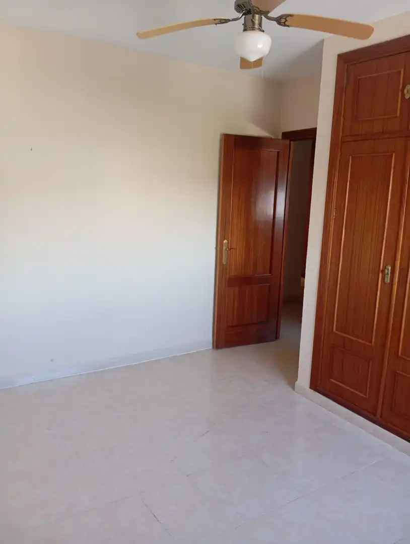Bedroom of Flat for sale in Gines  with Air Conditioner, Heating and Terrace