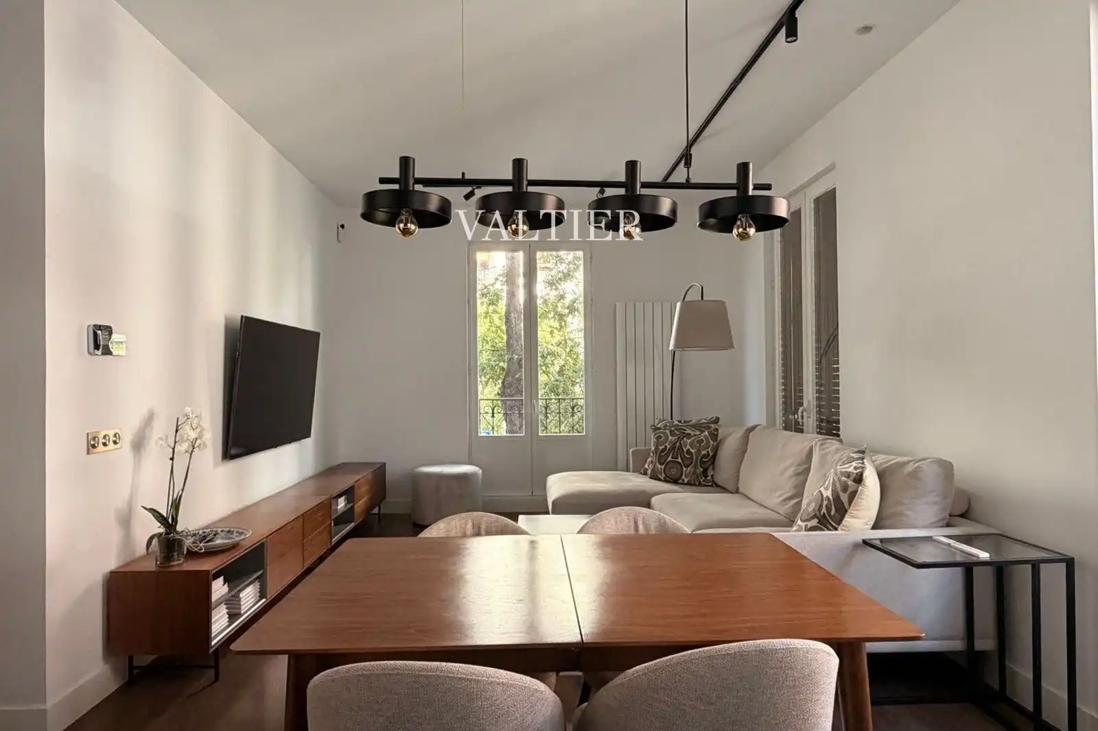 Sala de estar de Piso de alquiler en Madrid con Aire acondicionado, Terraza y Trastero