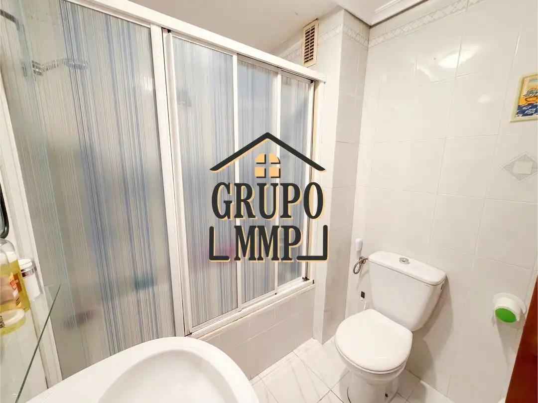 Baño de Apartamento en venta en Benicasim / Benicàssim con Aire acondicionado, Calefacción y Amueblado