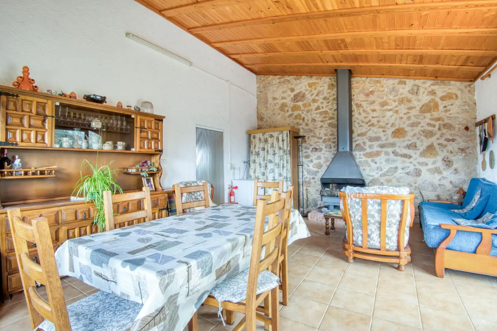 Esszimmer von Country house zum Verkauf in Albons mit Privatgarten, Terrasse und Schwimmbad
