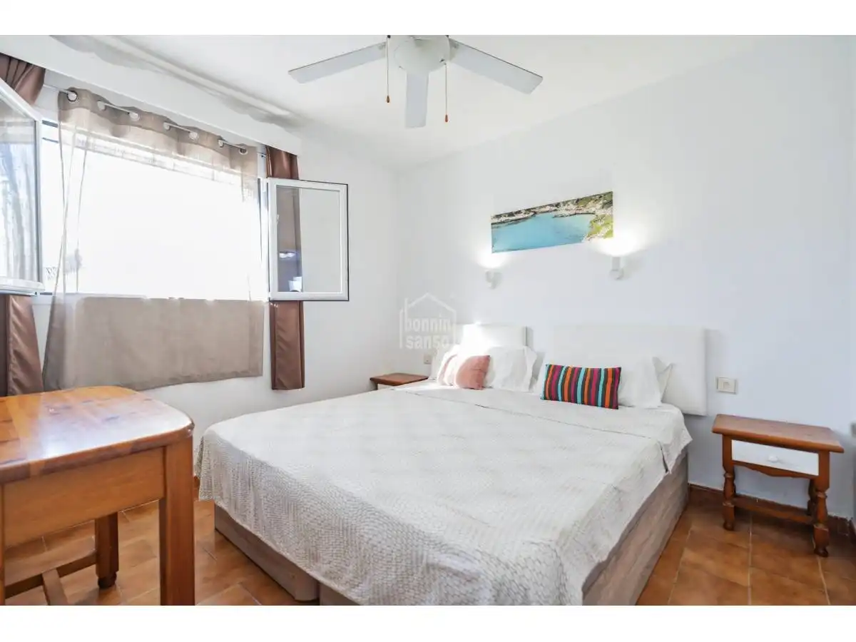 Dormitori de Apartament en venda en Es Mercadal amb Jardí privat, Terrassa i Piscina