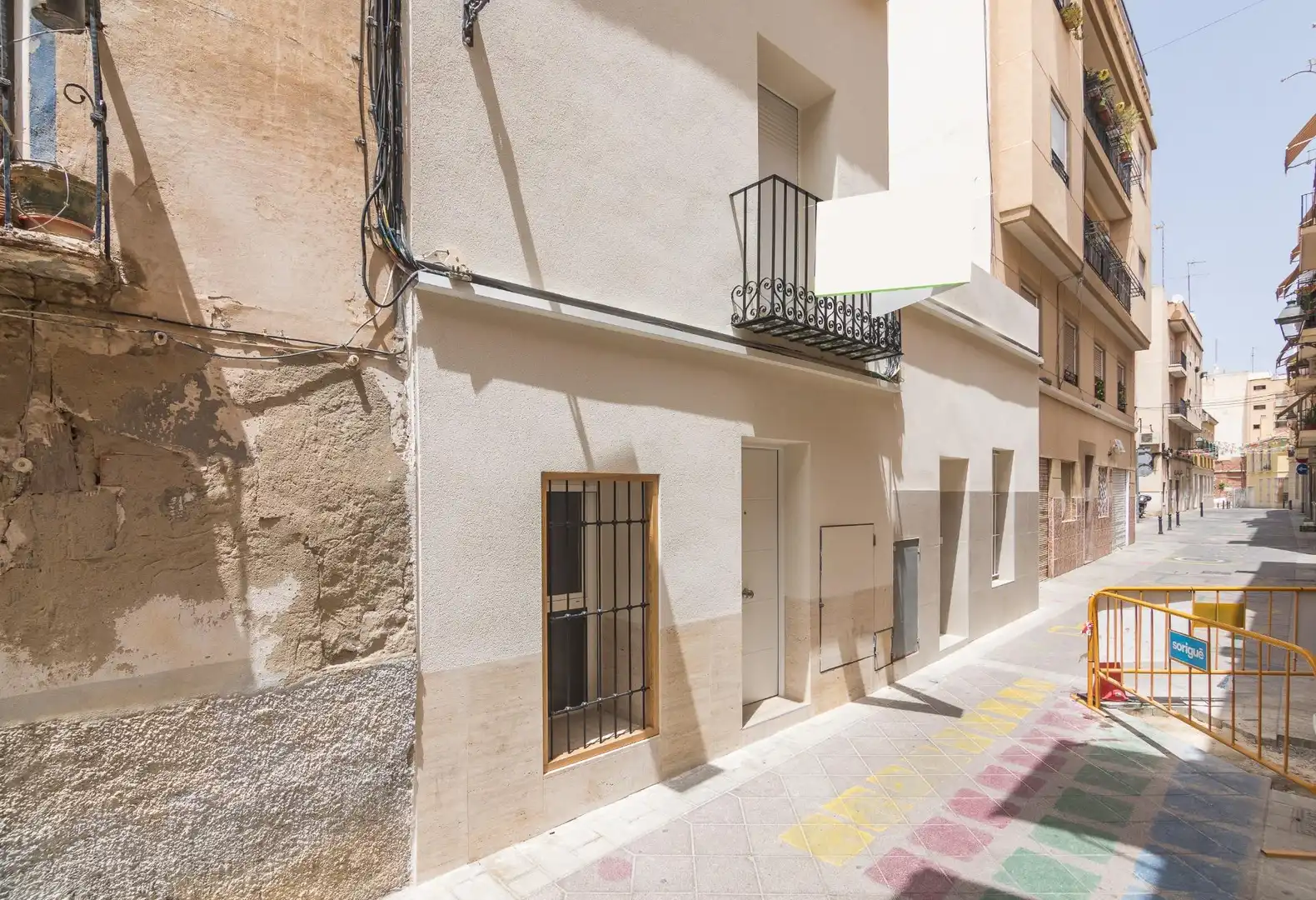 Vista exterior de Dúplex en venta en Elche / Elx con Terraza