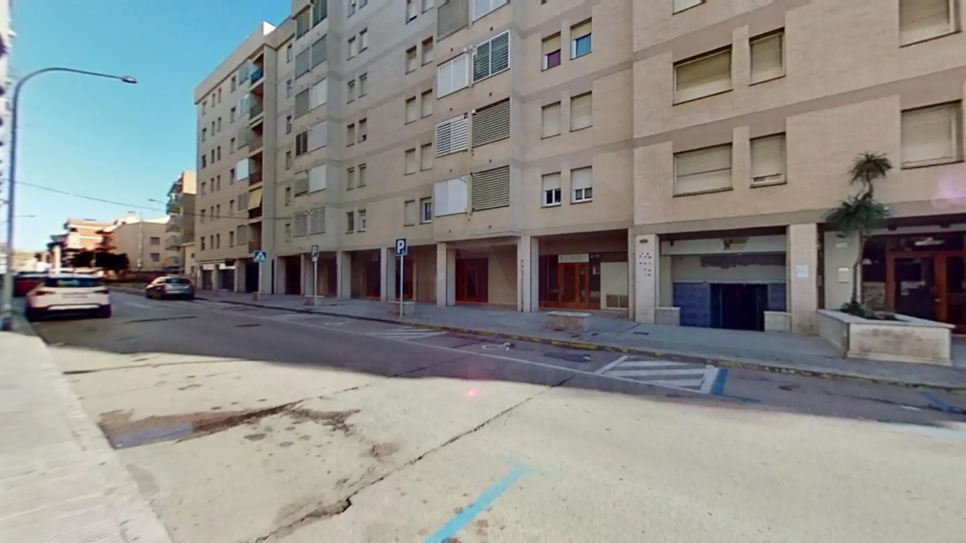 Vista exterior de Local en venta en Torredembarra