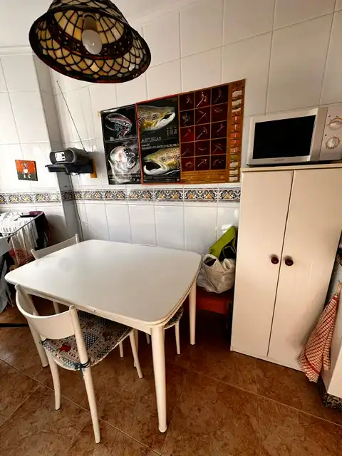 Cuina de Pis en venda en Pravia amb Calefacció, Parquet i Traster
