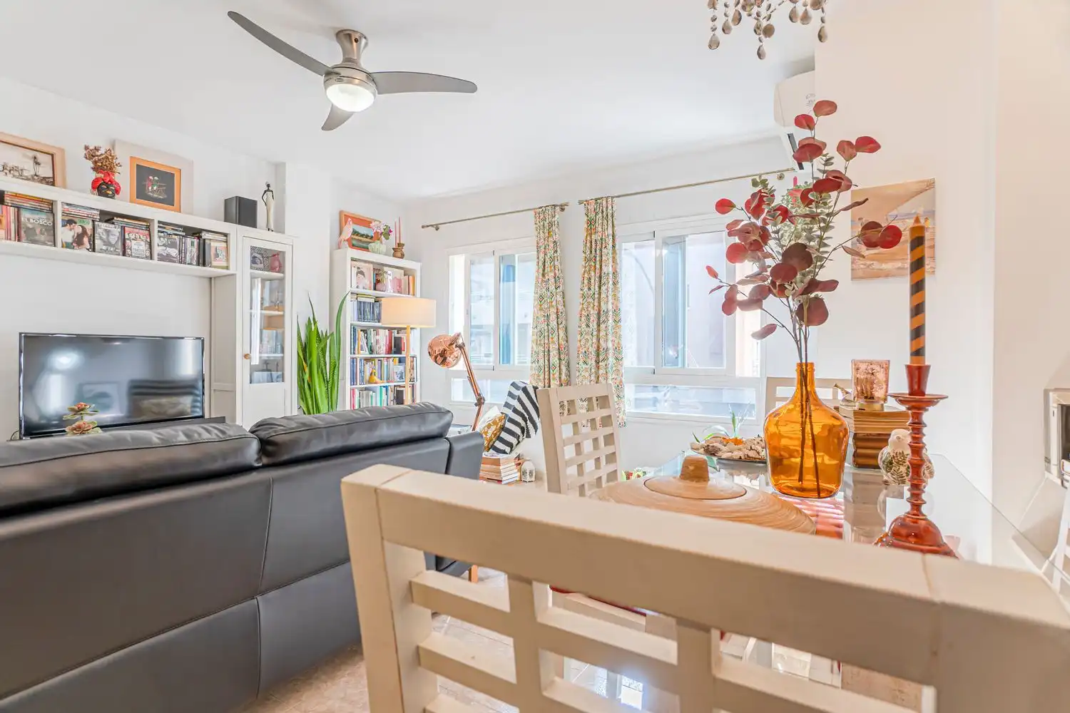 Sala de estar de Piso en venta en Rincón de la Victoria con Aire acondicionado