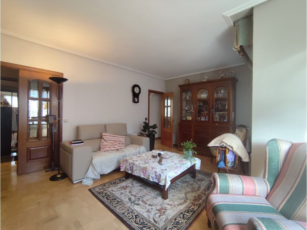 Living room of Flat for sale in Vitoria - Gasteiz  with Terrace, Oven and Washing machine