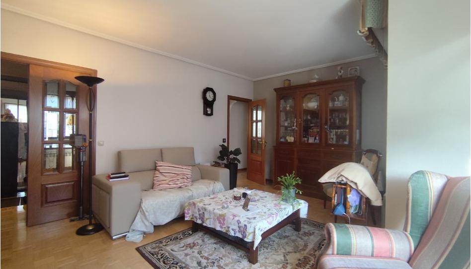 Foto 1 de Pis en venda a Salvador de Azpiazu Ibilbidea, San Martín, Araba - Álava