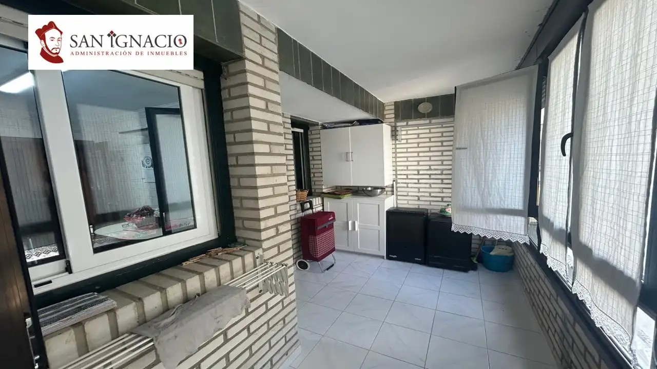 Balcony of Flat for sale in Villarcayo de Merindad de Castilla la Vieja  with Furnished
