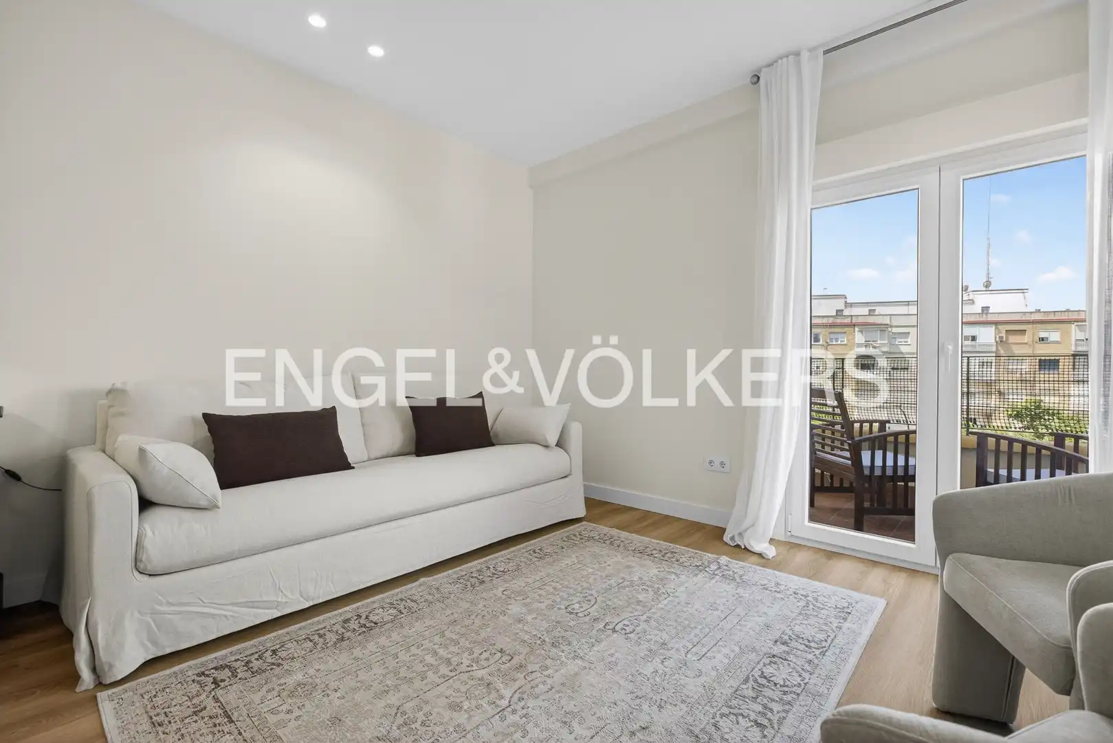Balcony of Flat for sale in Sevilla  with Heating, Parquet flooring and Terrace