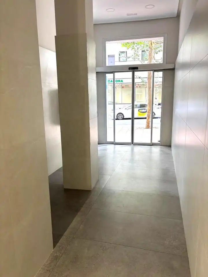 Piso en venta en Zaragoza con Calefacción y Amueblado
