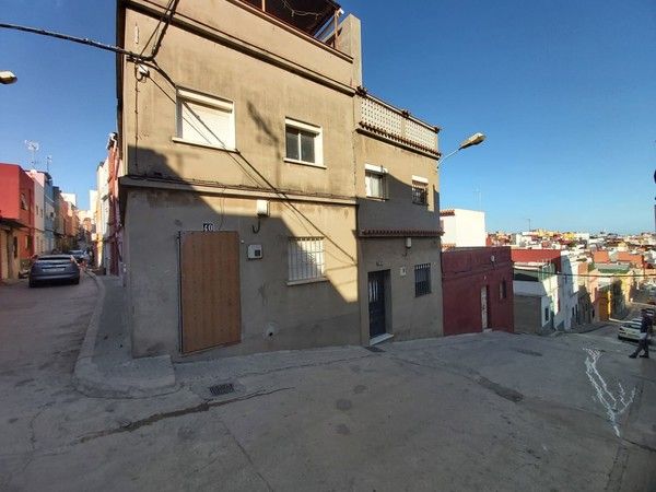 Exterior view of Single-family semi-detached for sale in Algeciras