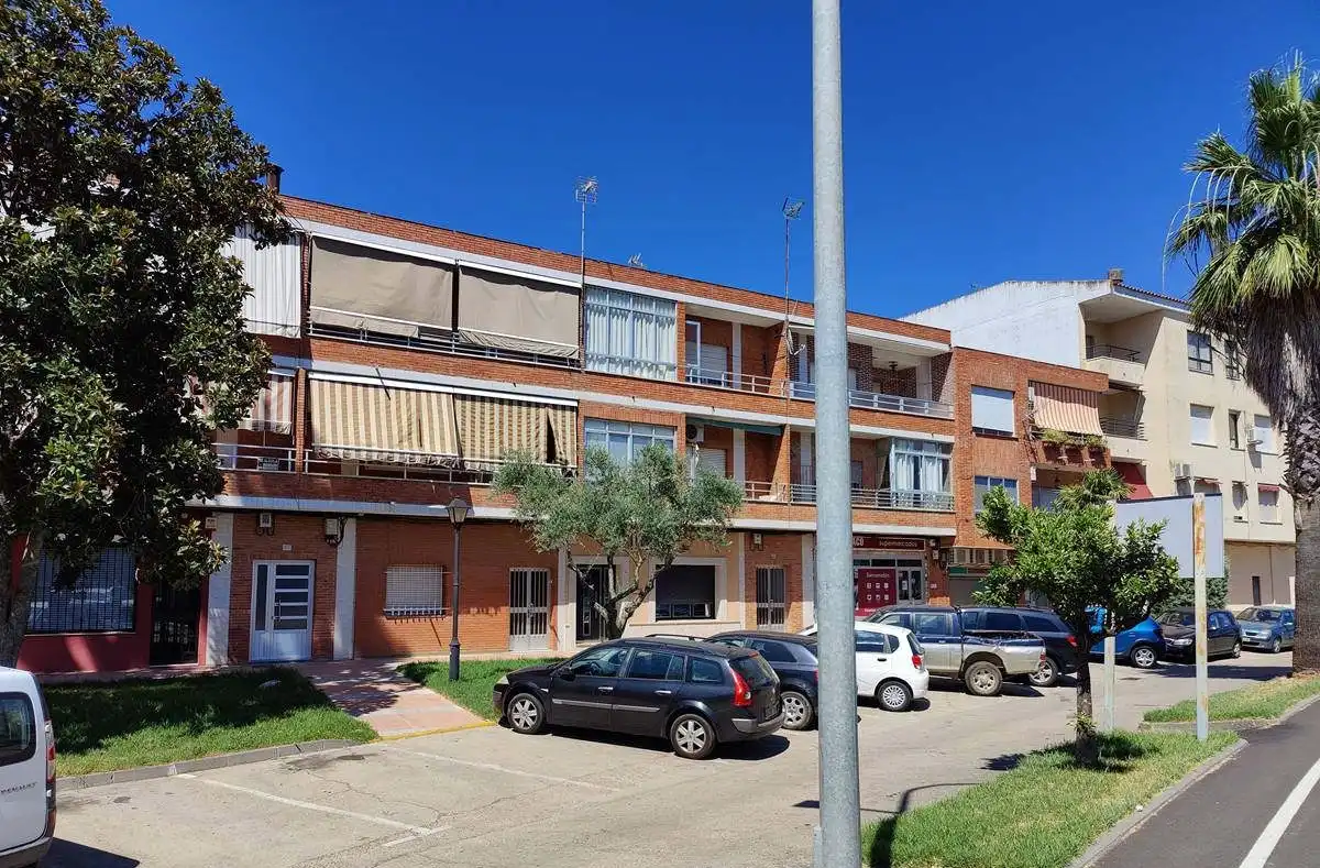 Vista exterior de Pis en venda en San Vicente de Alcántara