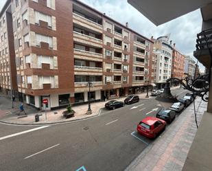 Exterior view of Flat to rent in León Capital   with Heating, Parquet flooring and Oven