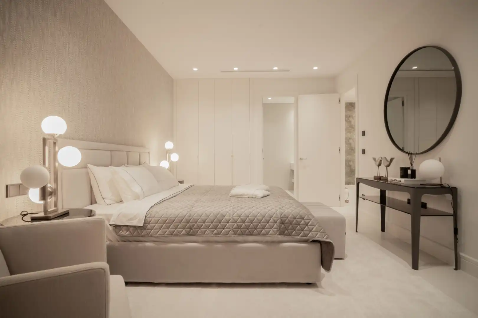 Habitación de Casa o chalet en venta en Marbella con Jardín privado, Terraza y Piscina
