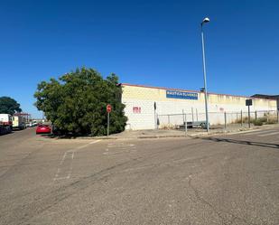 Vista exterior de Nau industrial en venda en Olivenza