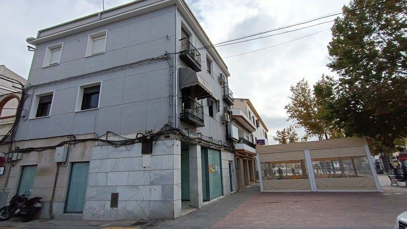 Vista exterior de Local en venda en Fuente Vaqueros