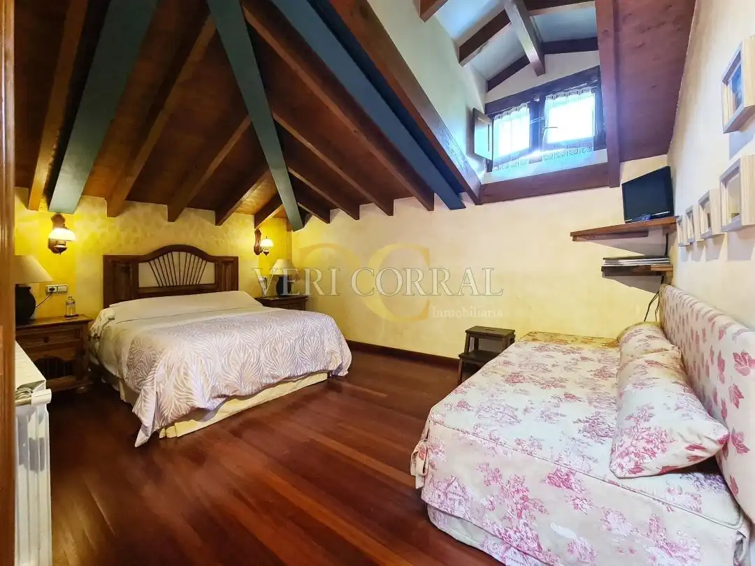 Bedroom of Buildings for sale in Cangas de Onís