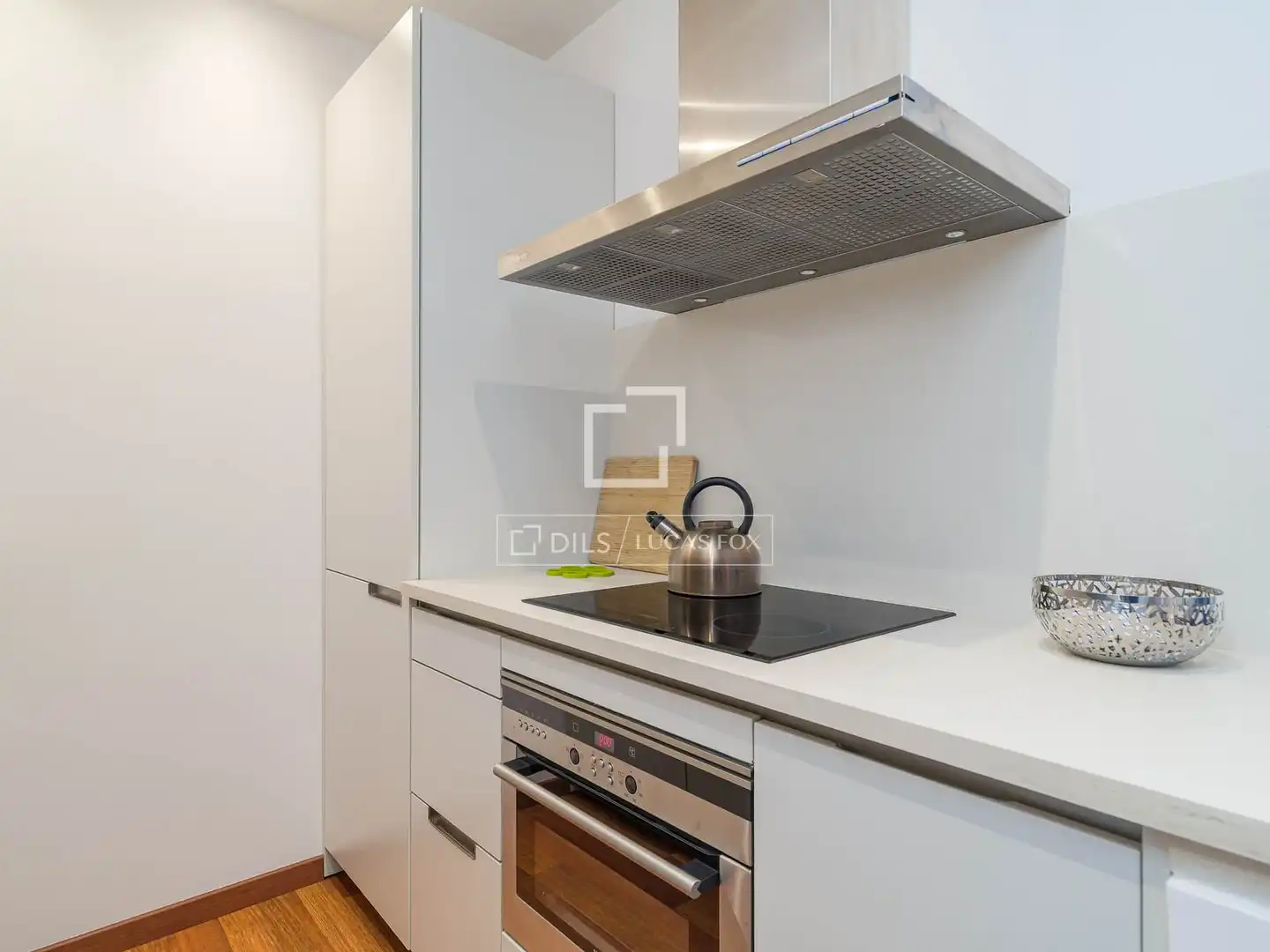 Küche von Wohnung zum Verkauf in Barcelona mit Klimaanlage, Heizung und Parkett
