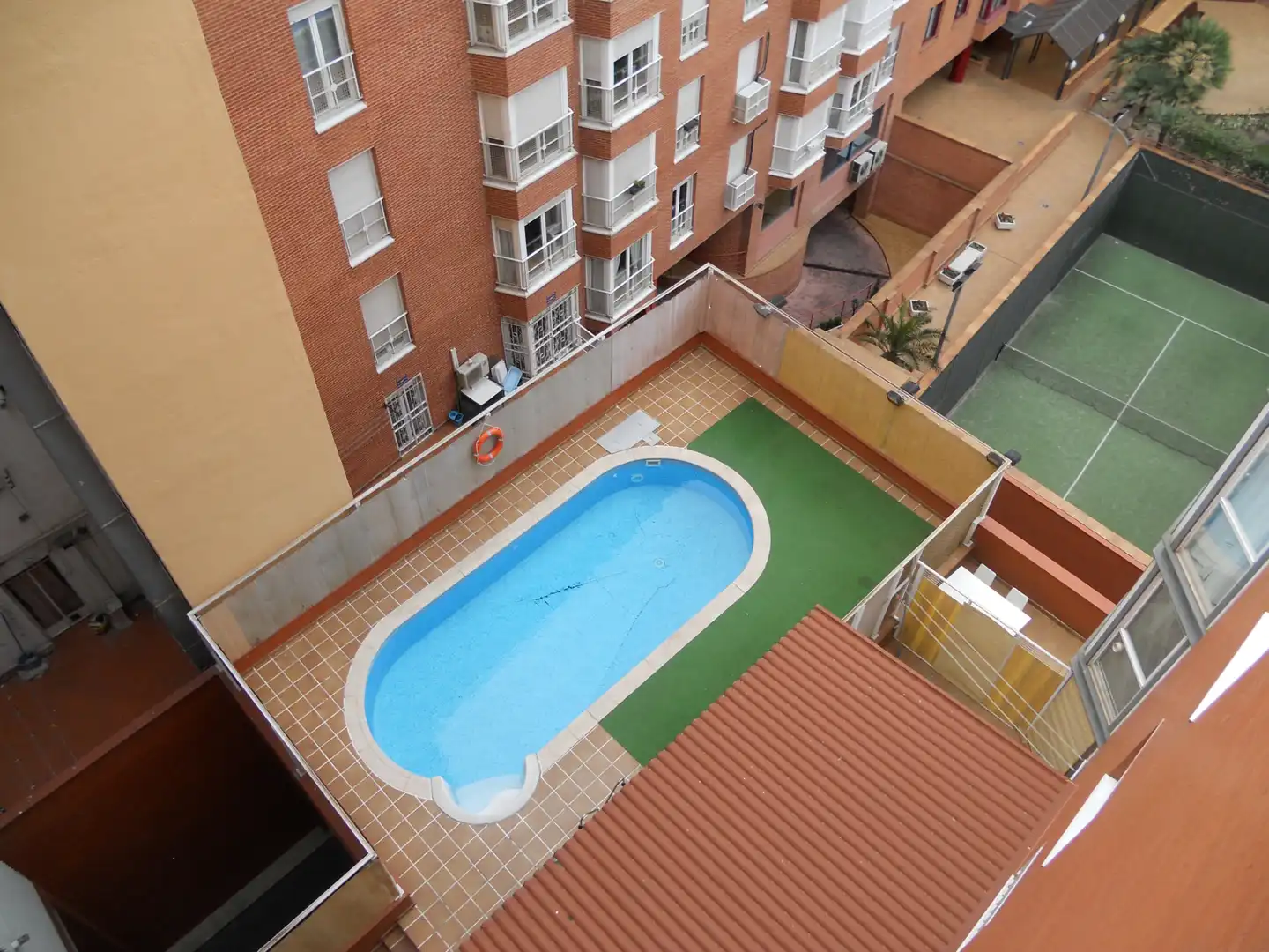 Swimming pool of Flat for rent in Madrid  with Air Conditioner, Heating and Parquet flooring