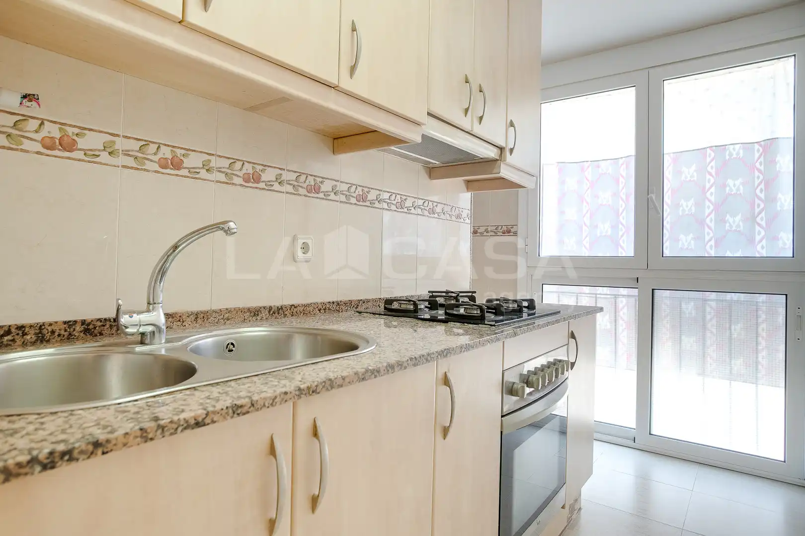 Kitchen of Flat for sale in Cornellà de Llobregat  with Heating