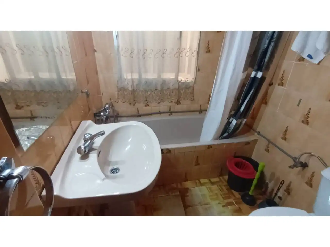 Bany de Casa o xalet en venda en Castellón de la Plana / Castelló de la Plana amb Terrassa
