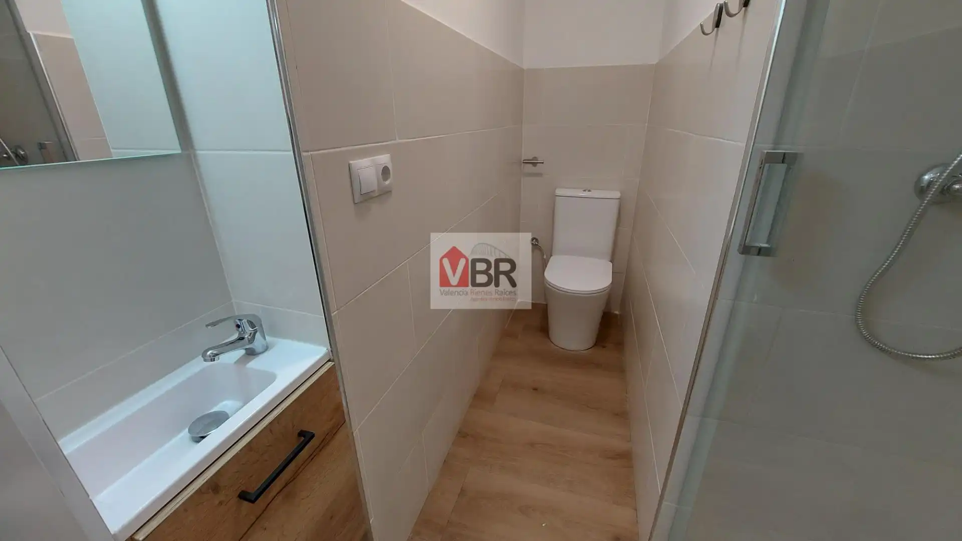 Flat for rent in Valencia  with Furnished
