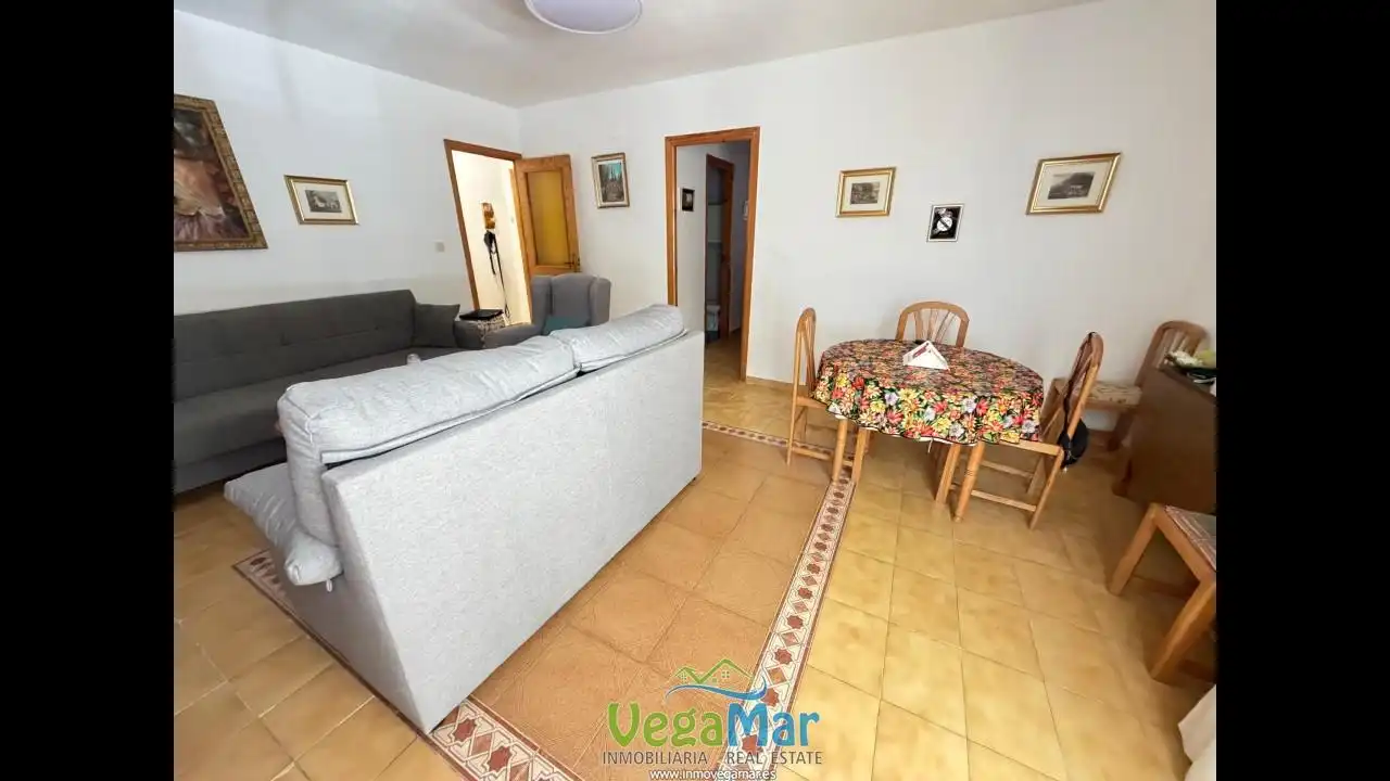 Flat for rent in Avenida Amelia Sánchez de Alcázar, Almuñecar Centro