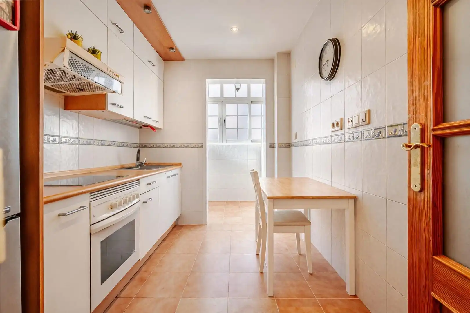 Penthouse with terrace for sale in Estepona Pueblo, imagen 8
