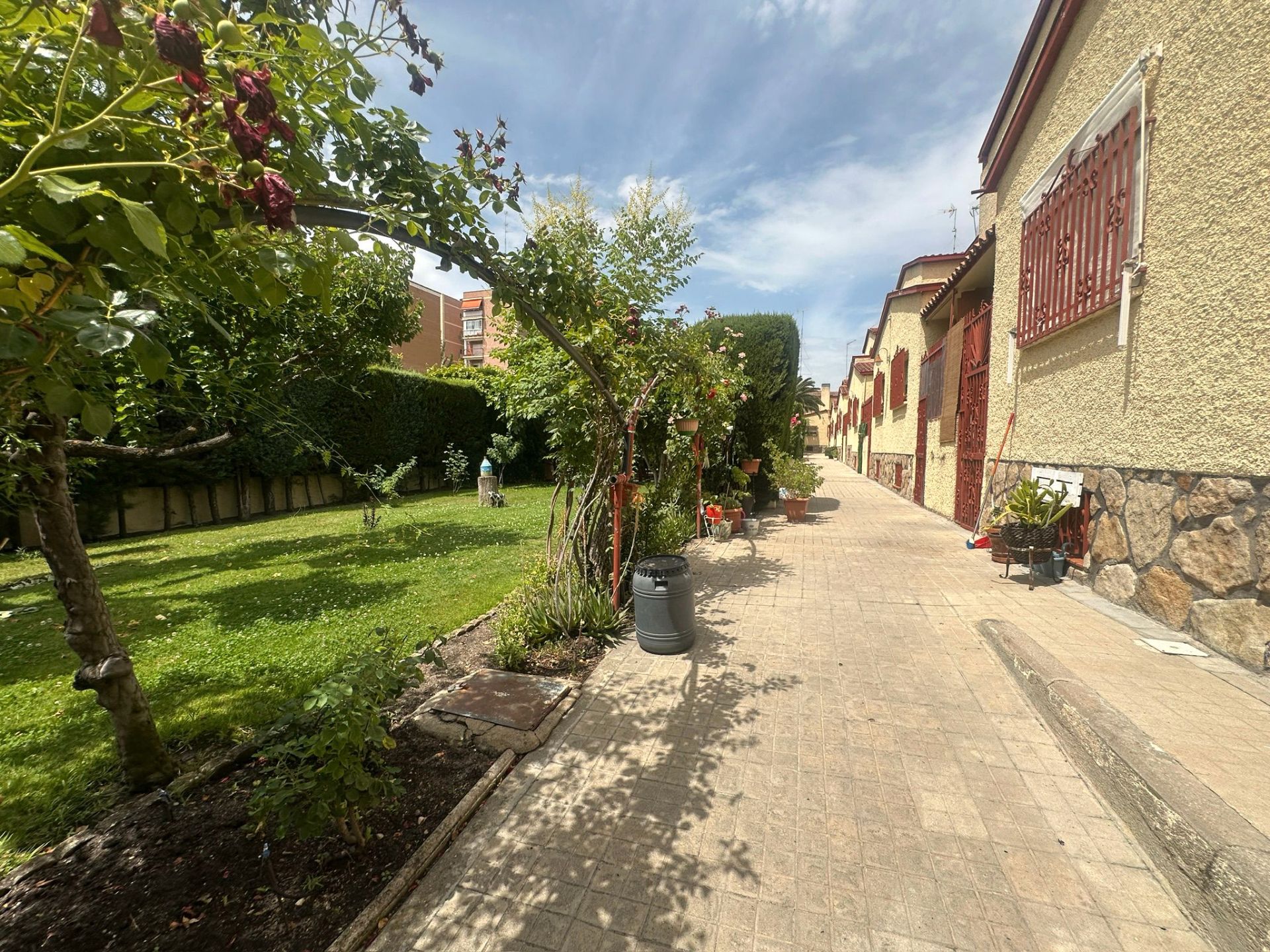 Garden of House or chalet for sale in Fuenlabrada  with Air Conditioner and Furnished