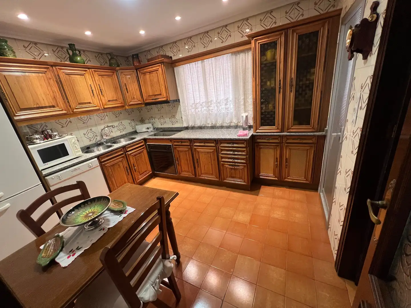 Kitchen of Flat for sale in Jaén  with Air Conditioner, Heating and Furnished