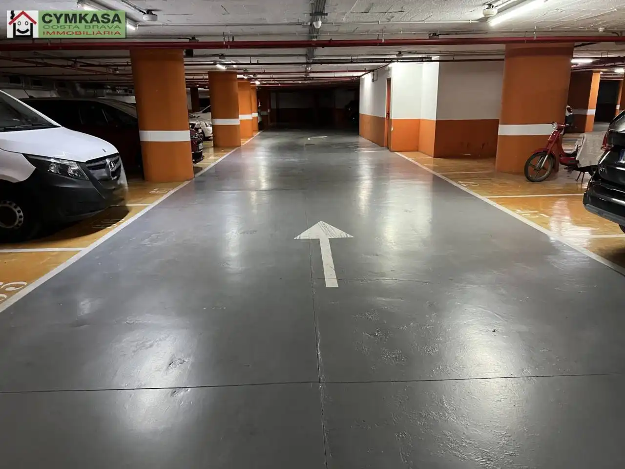 Garatge en venda a Avenida DELS VENTS, 9, Montigalà