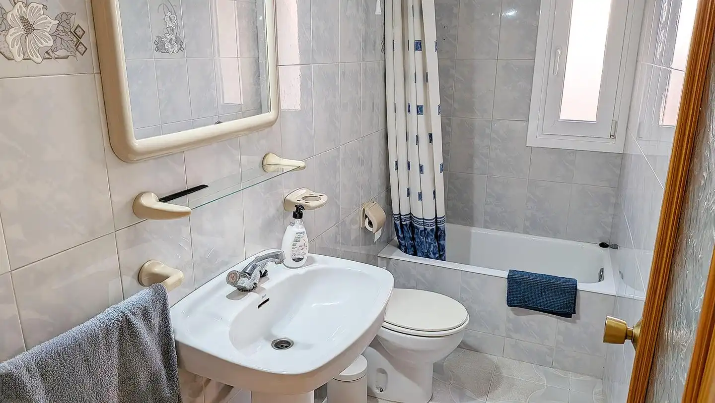 Bathroom of Houses for sale in Ulldecona  with Terrace, Furnished and Balcony