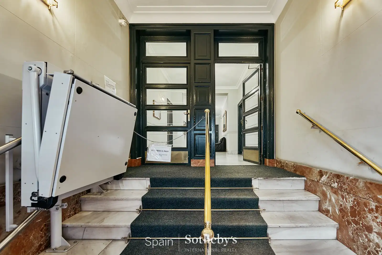 Apartment with lift for sale in Calle de Fernán González, imagen 20