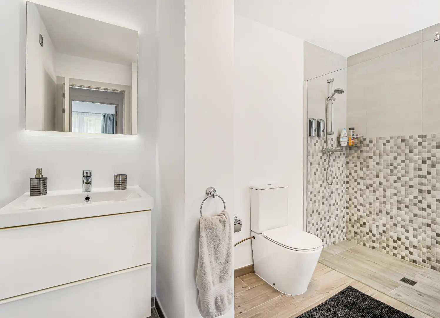 Chalet con terraza en venta en Las Chapas - El Rosario, imagen 28