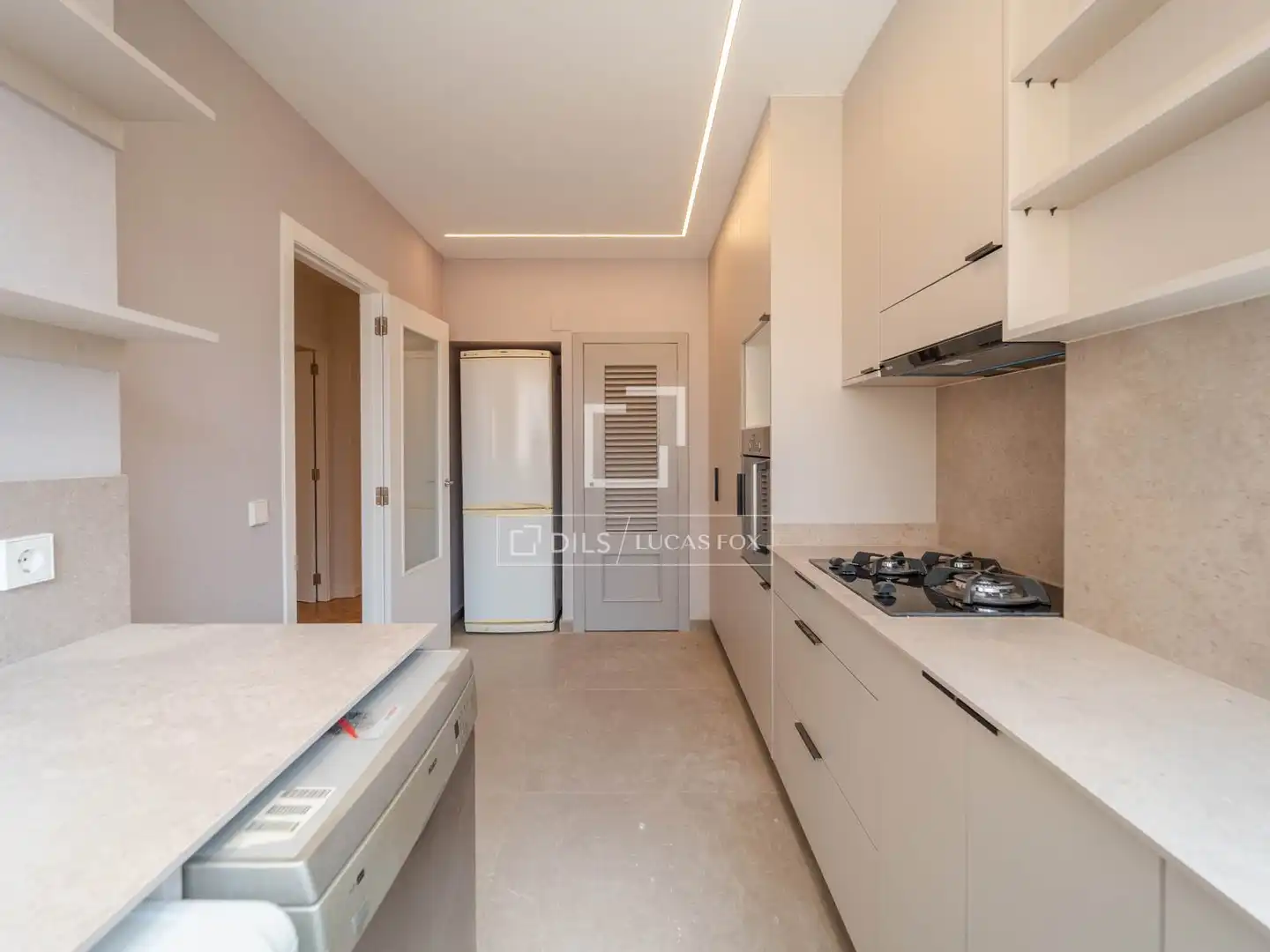 Cuina de Pis de lloguer en Valencia amb Aire condicionat, Parquet i Terrassa