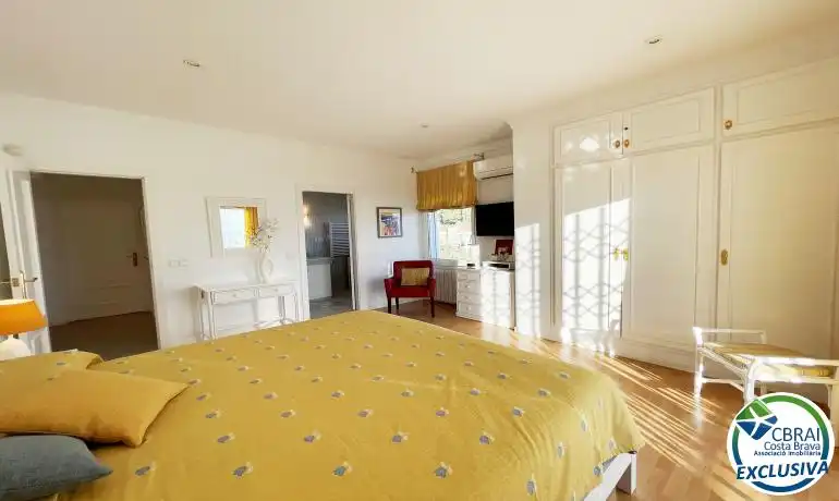 Dormitori de Casa o xalet en venda en Roses amb Aire condicionat, Calefacció i Jardí privat