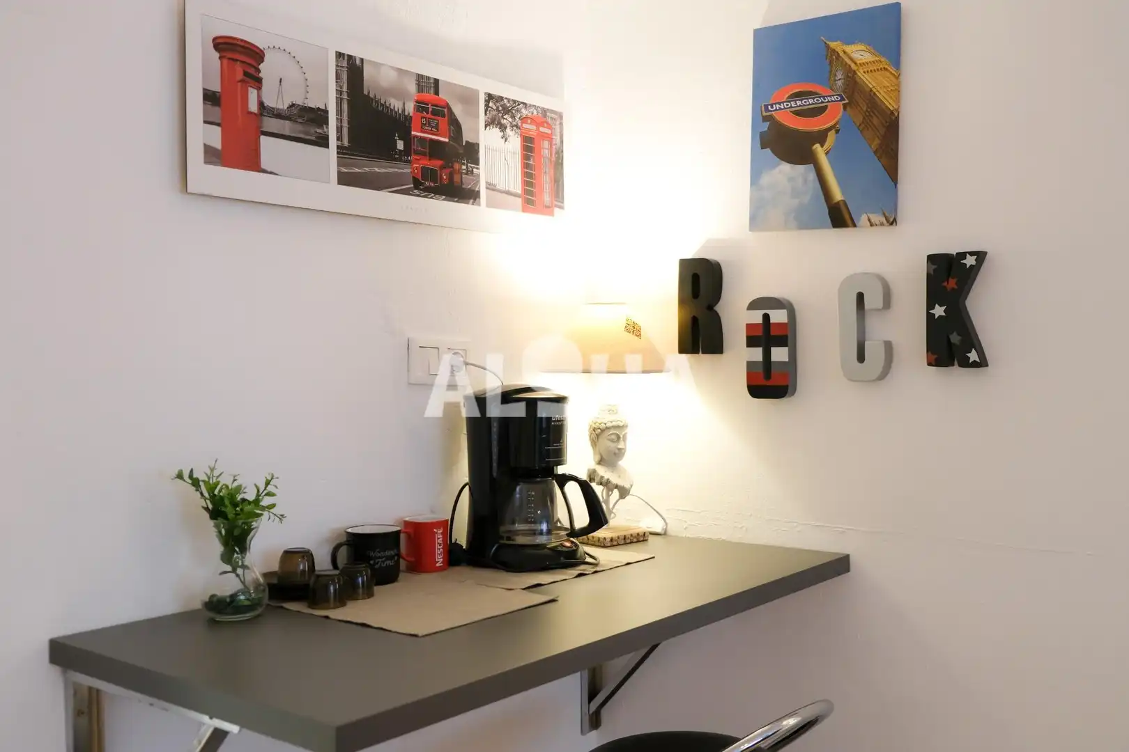 Habitación de Apartamento de alquiler en Moncada con Amueblado y Balcón
