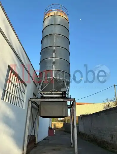 Exterior view of Industrial buildings for rent in Siero
