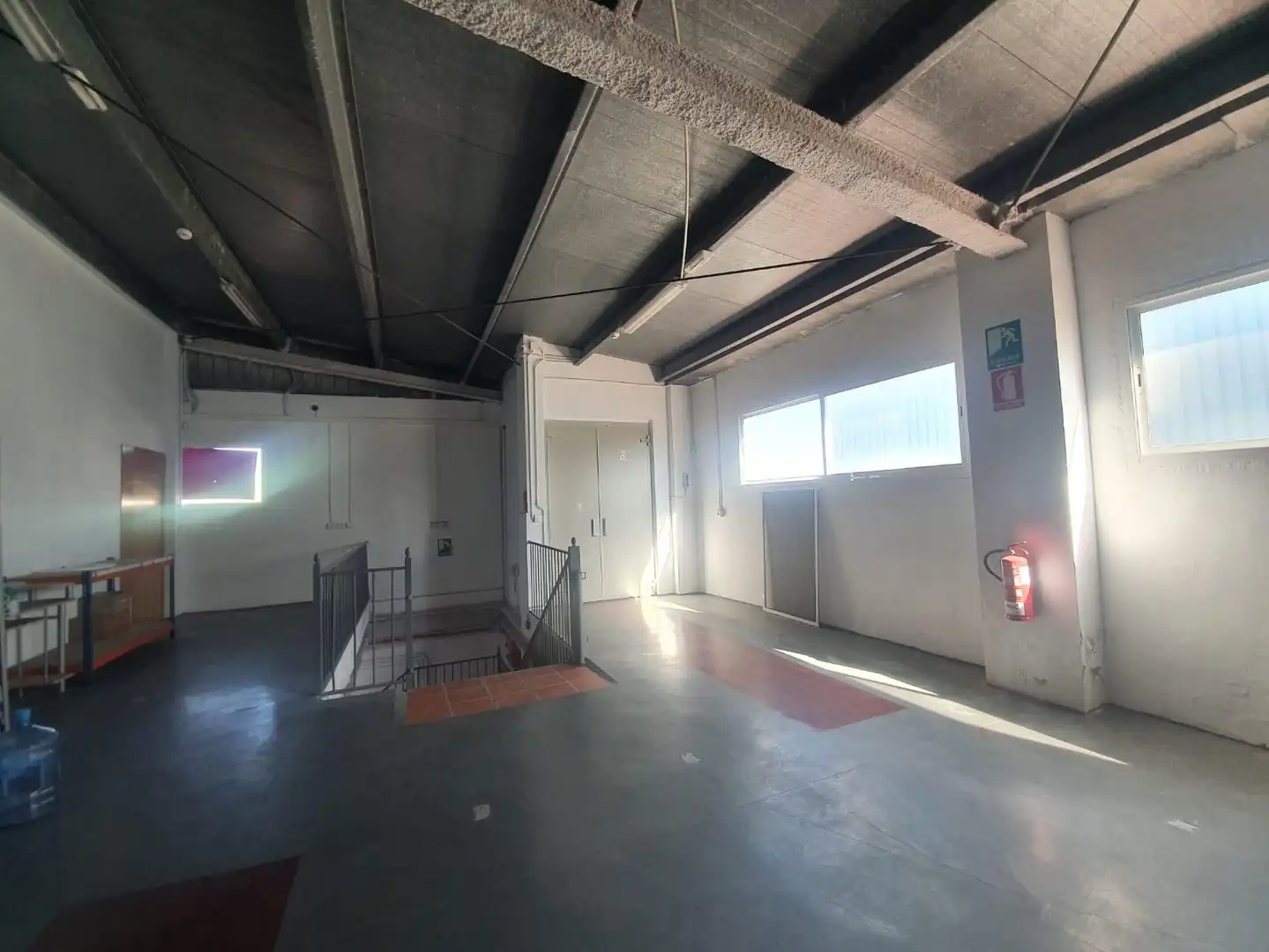 Industrial buildings for sale in Algeciras