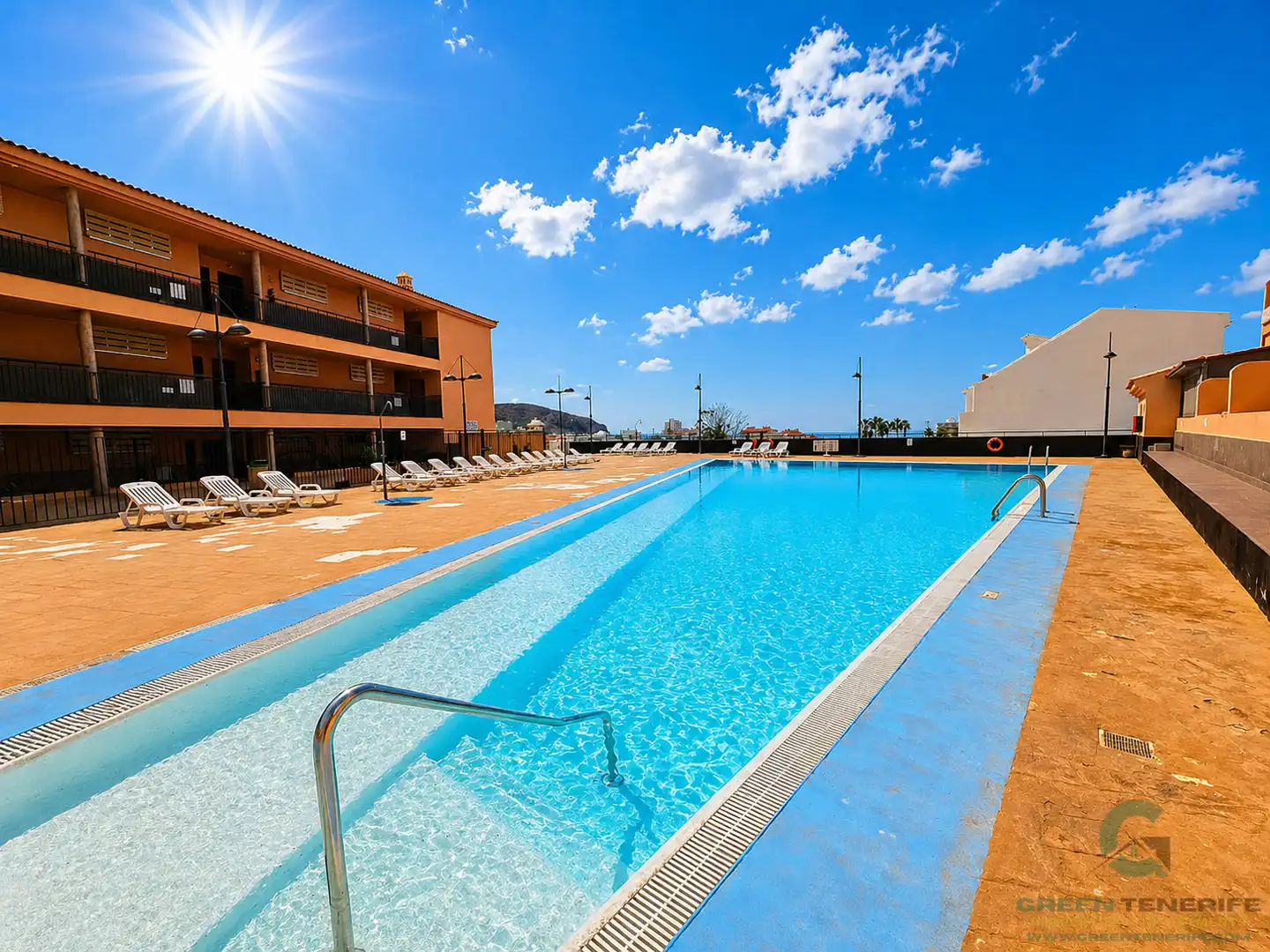 Piscina de Pis de lloguer en Arona amb Terrassa, Piscina i Moblat