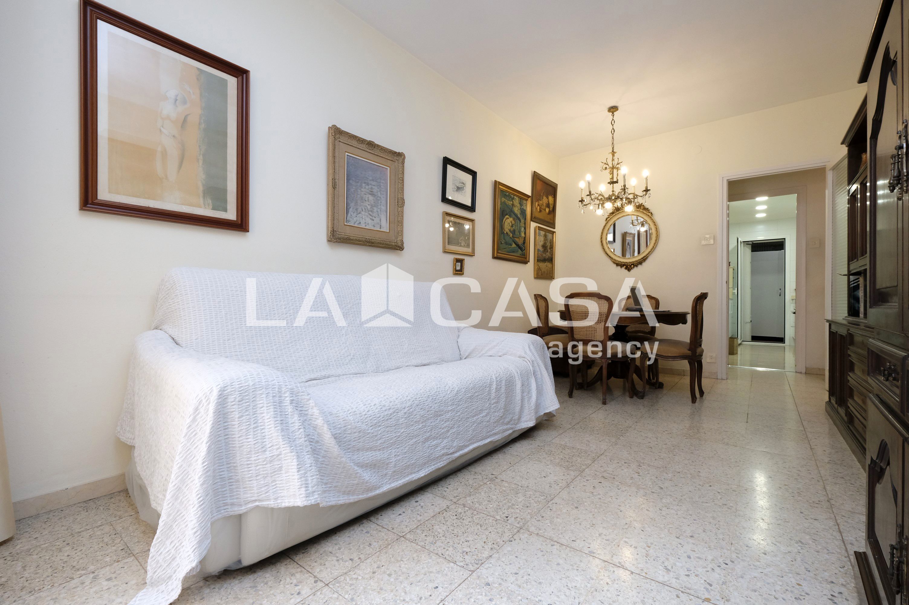 Flat for sale in  Barcelona Capital  with Heating and Balcony